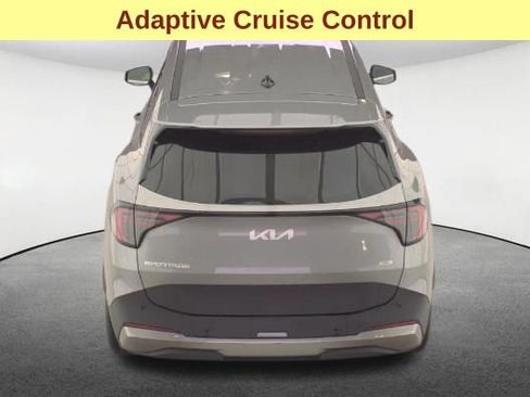 Used 2026 Kia Sportage LX FWD image 7