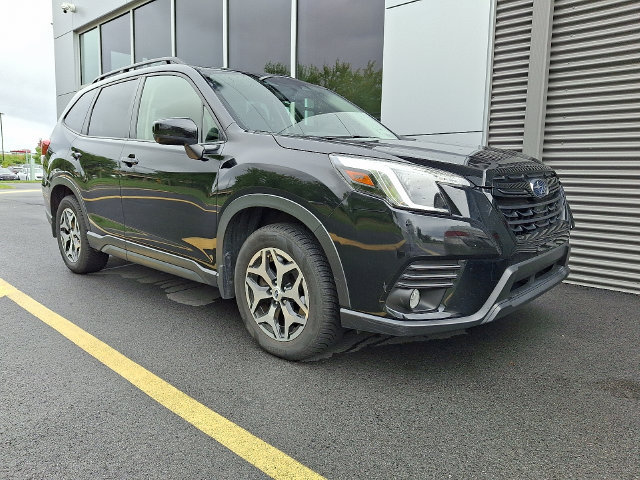 Certified 2023 Subaru Forester Premium AWD/4WD image 1