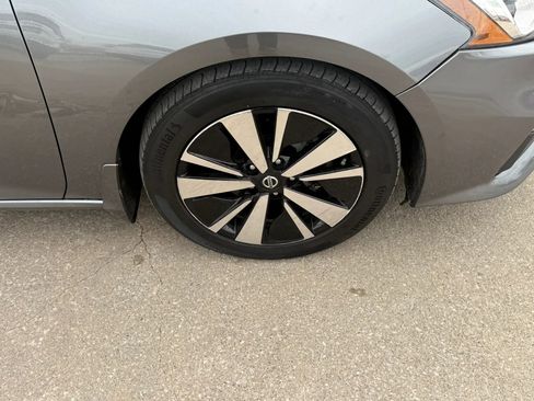 Used 2022 Nissan Altima 2.5 SV image 43