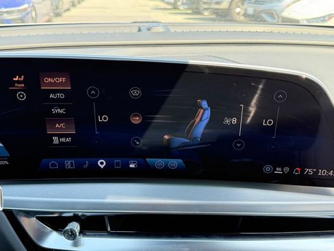 Used 2025 Cadillac Lyriq Sport AWD/4WD image 17