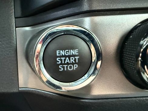 Used 2023 Toyota Tacoma SR5 AWD/4WD image 27