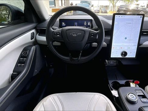 Used 2024 Ford Mustang Mach-E Premium image 5