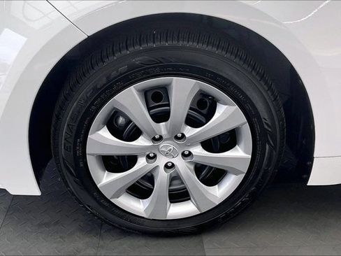 Used 2026 Toyota Corolla LE FWD image 8