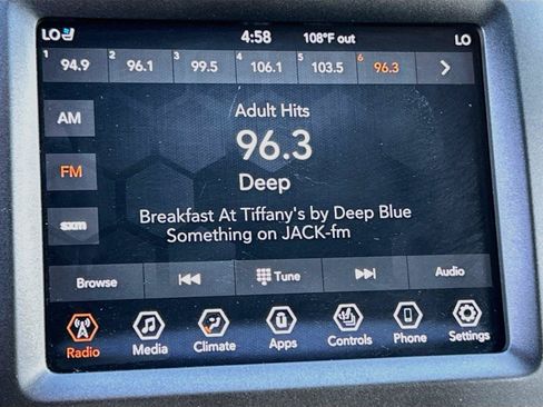 Used 2019 Jeep Cherokee Trailhawk AWD/4WD image 31