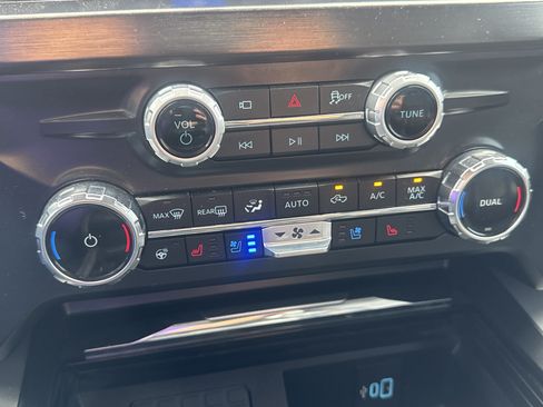 Used 2026 Ford F250 Lariat AWD/4WD image 19