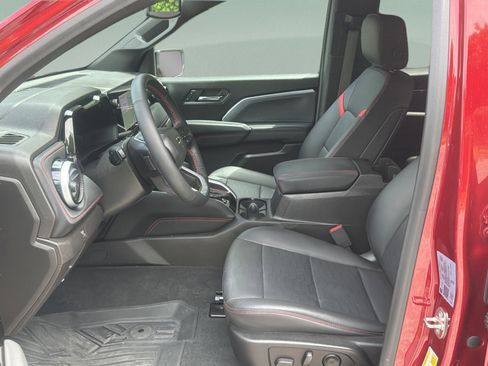 Used 2023 Chevrolet Colorado Z71 w/ Z71 Convenience Package 2 AWD/4WD image 34