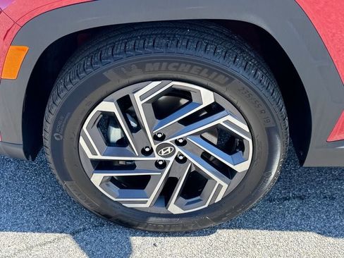 Used 2025 Hyundai Tucson Limited image 13