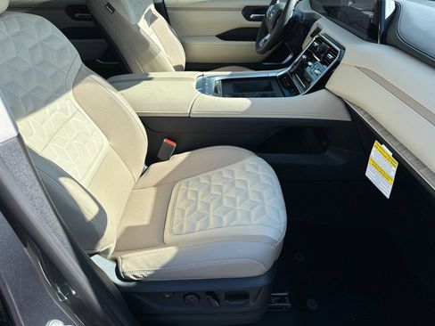 New 2026 Nissan Armada Platinum Reserve AWD/4WD image 13