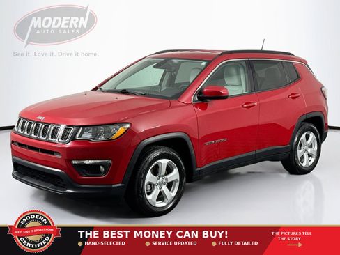 Used 2021 Jeep Compass Latitude FWD image 1