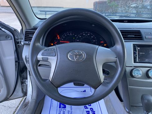 Used 2008 Toyota Camry LE image 5