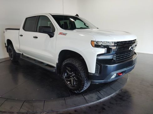 Used 2021 Chevrolet Silverado 1500 LT Trail Boss w/ Convenience Package II image 4
