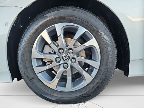 Certified 2022 Toyota Prius Limited w/ Premium Convenience Package image 25