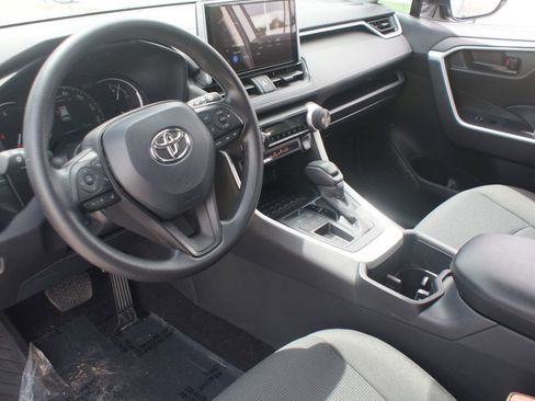 Used 2025 Toyota RAV4 LE FWD image 12