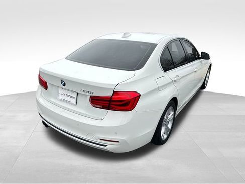 Used 2017 BMW 330i Sedan image 5