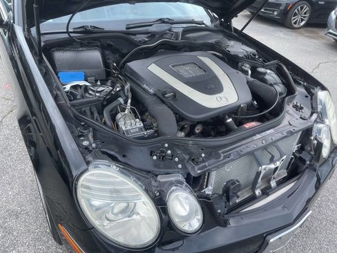 Used 2009 Mercedes-Benz E 350 Sedan image 32