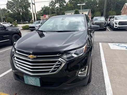 Used 2020 Chevrolet Equinox LT AWD/4WD image 3
