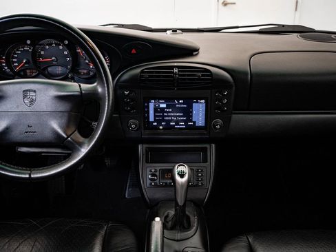 Used 2000 Porsche 911 Carrera image 6