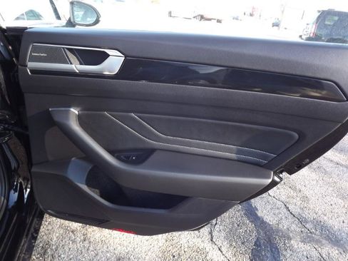 Used 2021 Volkswagen Arteon SEL R-Line image 34