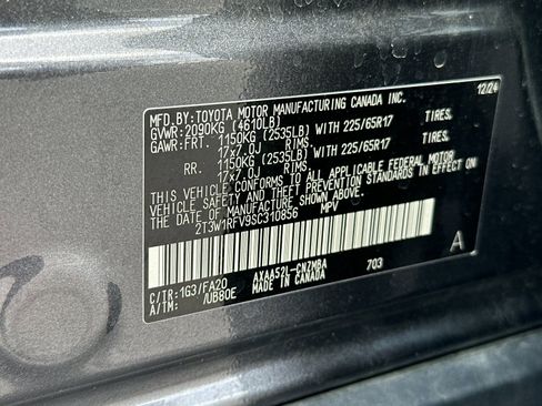 Used 2025 Toyota RAV4 XLE FWD image 5