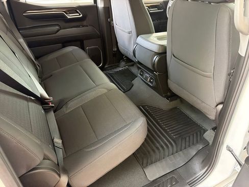 Used 2024 Chevrolet Silverado 1500 LT AWD/4WD image 34
