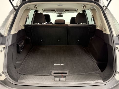 Used 2023 Nissan Rogue SV image 26