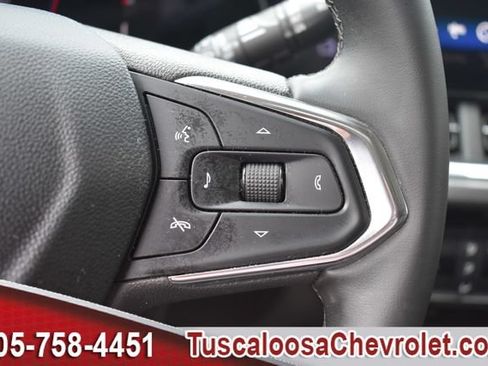 Used 2024 Chevrolet Trax ACTIV w/ Sunroof Package FWD image 30