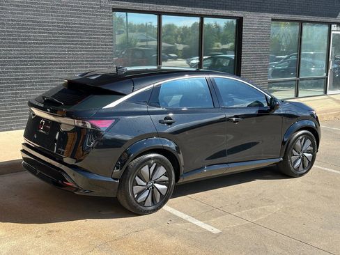 Used 2023 Nissan Ariya Evolve+ image 10