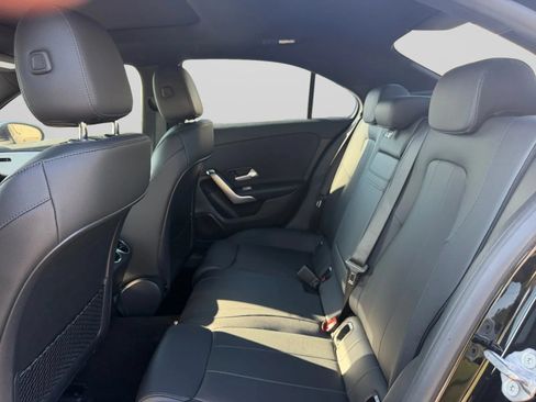 Used 2022 Mercedes-Benz A 220 4MATIC image 26