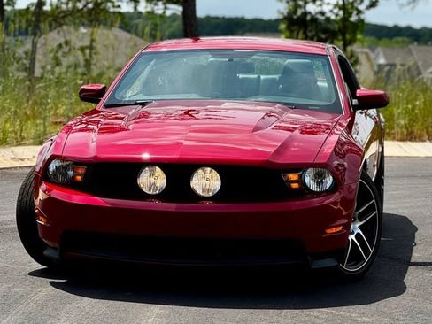 Used 2011 Ford Mustang GT Premium w/ Comfort Pkg RWD image 4