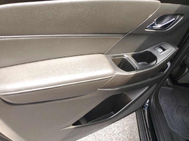 Used 2023 Chevrolet Traverse LT FWD image 29