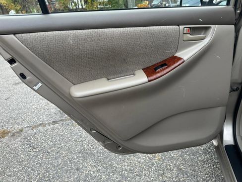 Used 2004 Toyota Corolla CE image 16