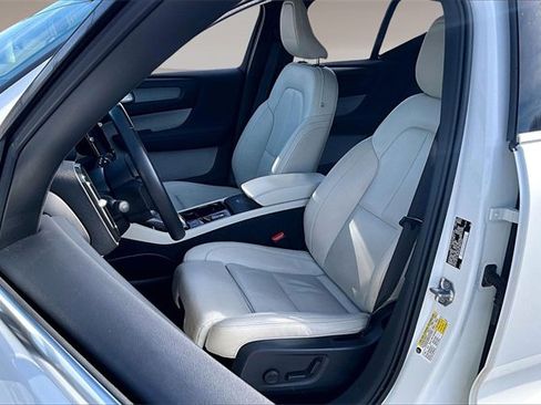 Used 2020 Volvo XC40 T5 Inscription image 20