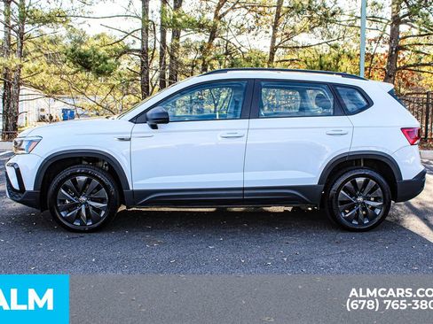 Used 2024 Volkswagen Taos S image 7