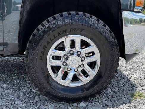 Used 2019 Chevrolet Silverado 2500 LTZ w/ Duramax Plus Package AWD/4WD image 10