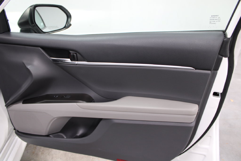 Used 2022 Toyota Camry LE FWD image 23