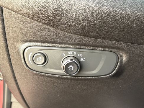 Used 2019 Chevrolet Equinox LT image 21