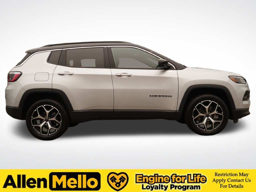 Used 2026 Jeep Compass Limited AWD/4WD image 7