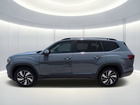 Used 2026 Volkswagen Atlas SE FWD image 7