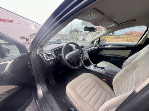 Used 2017 Ford Fusion S image 10