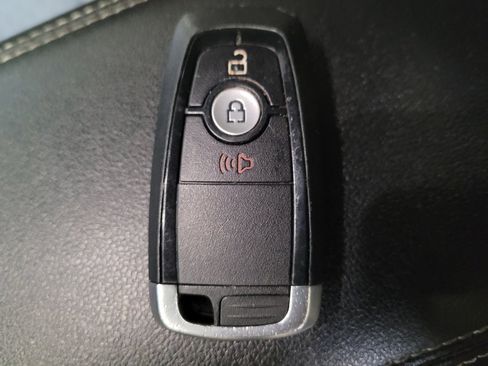 Used 2022 Ford Escape SE FWD image 32