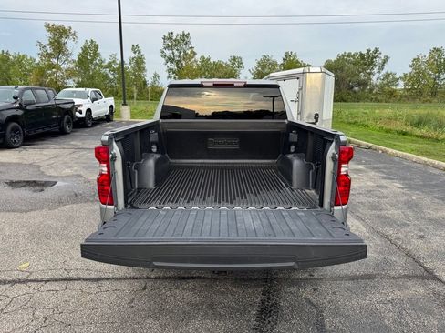Used 2025 Chevrolet Silverado 1500 LT AWD/4WD image 26