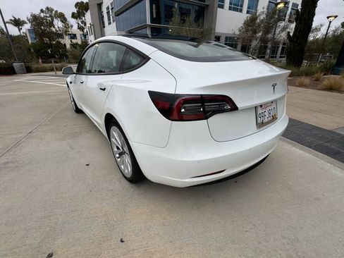 Used 2022 Tesla Model 3 image 6