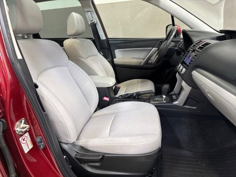 Used 2017 Subaru Forester 2.5i Premium w/ All-Weather Package image 53