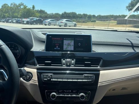 Used 2023 BMW X2 sDrive28i w/ M Sport Package FWD image 9