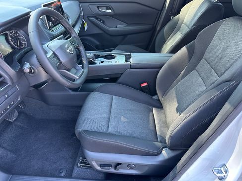 New 2026 Nissan Rogue SV image 9