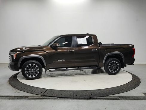 Used 2024 Toyota Tundra Limited w/ Power Package AWD/4WD image 4