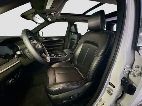 Used 2024 Jeep Grand Cherokee Limited w/ Trailer Tow Package image 19