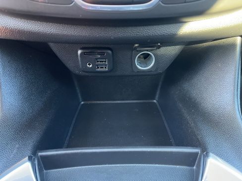 Used 2020 Chevrolet Traverse RS image 29