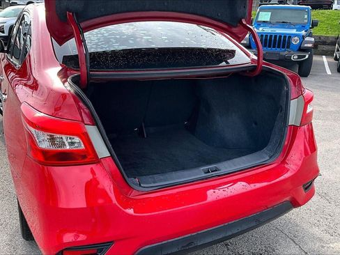 Used 2018 Nissan Sentra SV FWD image 4