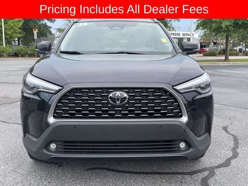 Used 2025 Toyota Corolla Cross XLE AWD/4WD image 8